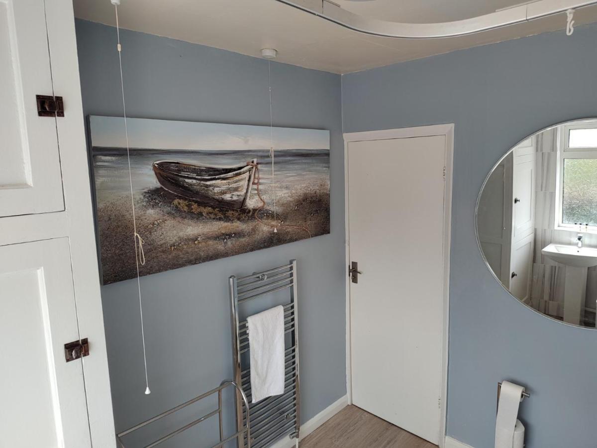 Wavertree Drive 3 Bed Contractor Home In レスター エクステリア 写真