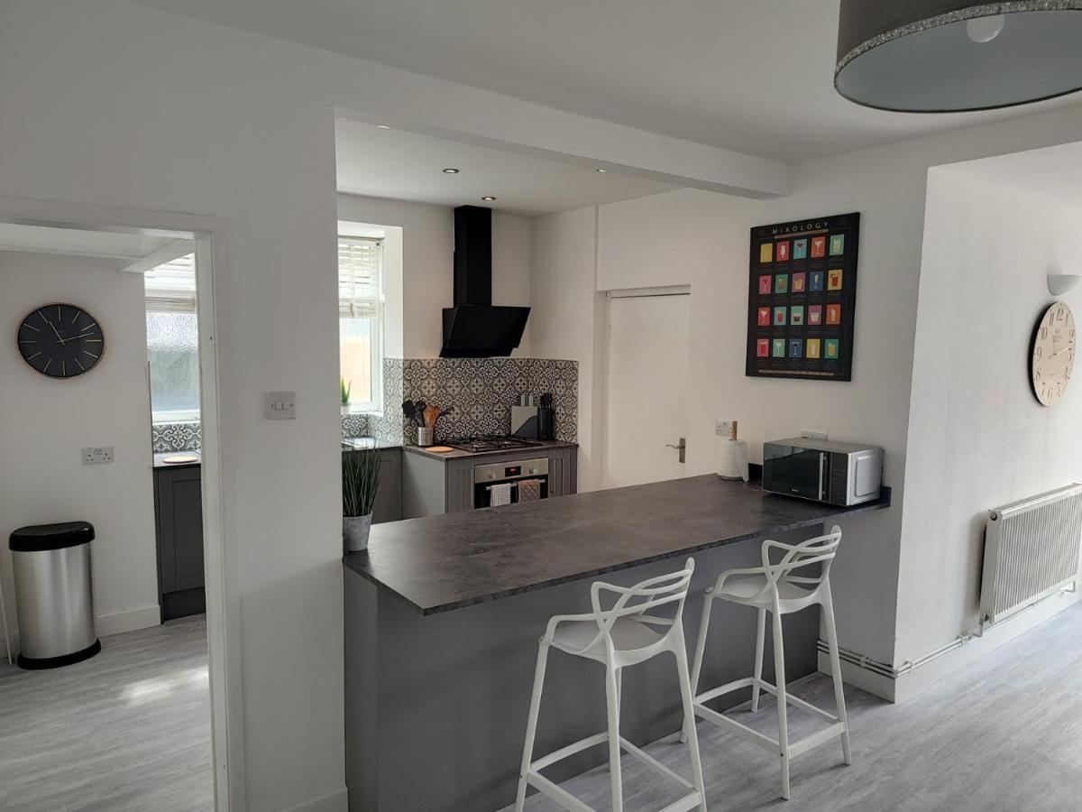 Wavertree Drive 3 Bed Contractor Home In レスター エクステリア 写真